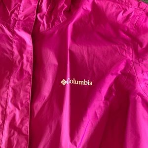 Pink Columbia women rain jacket. Ómni Tech XL